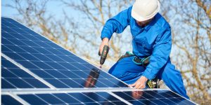 Installation Maintenance Panneaux Solaires Photovoltaïques à Ploemeur